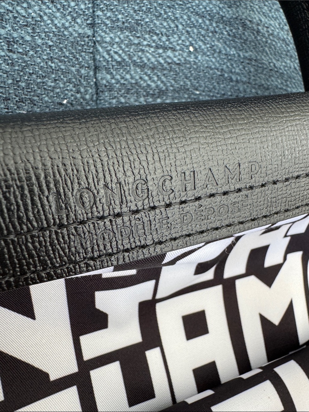 LONGCHAMP Le Pliage Nylon Black & White Graphic Logo Tote with Shoulder Strap - Picture 4 of 11